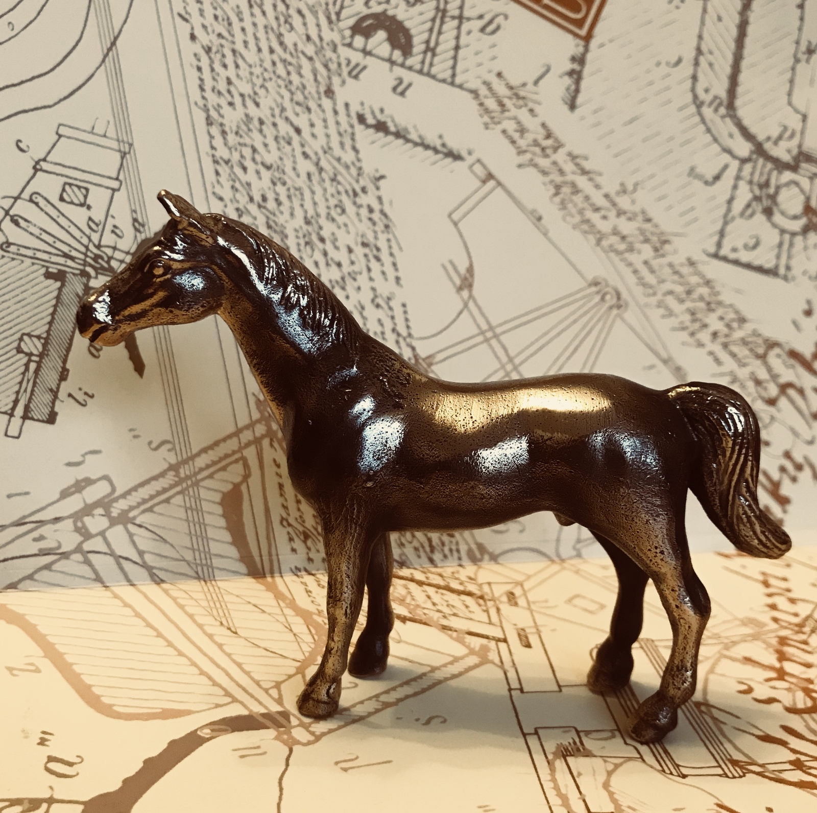 Soška - kůň malý - bronz masiv